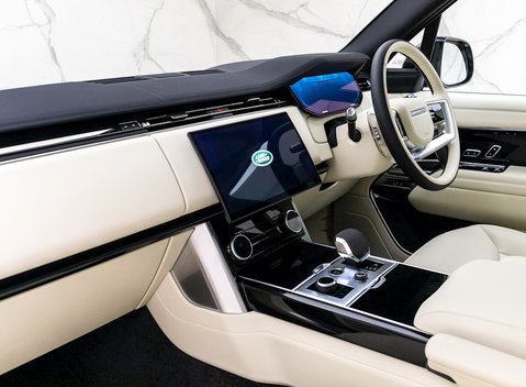 Land Rover Range Rover D350 HSE 17