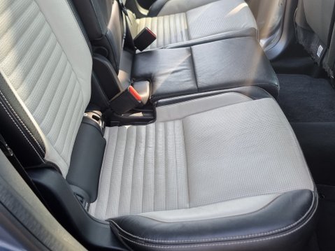 Land Rover Discovery Sport R-DYNAMIC SE MHEV 37