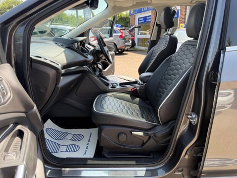 Ford Kuga 1.5T EcoBoost Vignale Auto AWD Euro 6 (s/s) 5dr 29