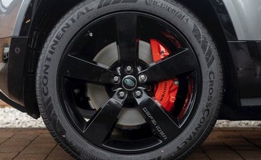 Land Rover Defender 110 X P400 10