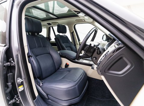 Land Rover Range Rover 4.4 SDV8 Vogue SE 9