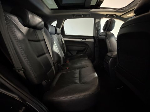 Kia Sorento CRDI KX-3 SAT NAV 19