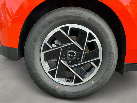 BYD Dolphin G 1.5 DM-i Boost 5dr Auto 13