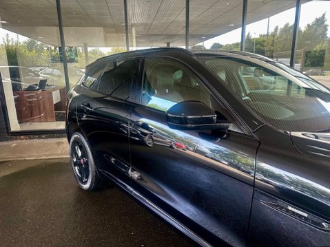 Jaguar F-Pace 2.0 D180 R-Sport Auto AWD Euro 6 (s/s) 5dr 28