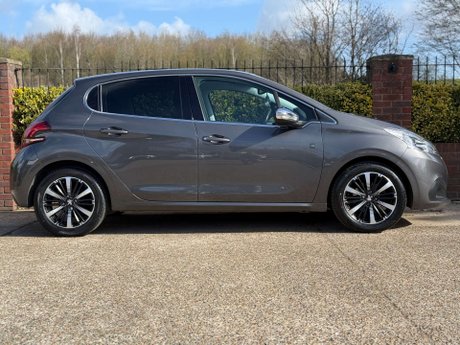 Peugeot 208 1.2 208 Tech Edition S/S 5dr 17