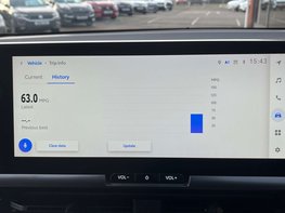 Toyota C-HR 1.8 C-HR Design HEV CVT 5dr 39