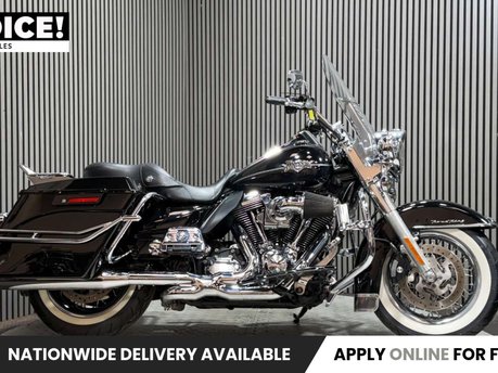 Harley-Davidson Touring 1690 FLHRC ROADKING CLASSIC 2012, MANY EXTRAS, LONG MOT
