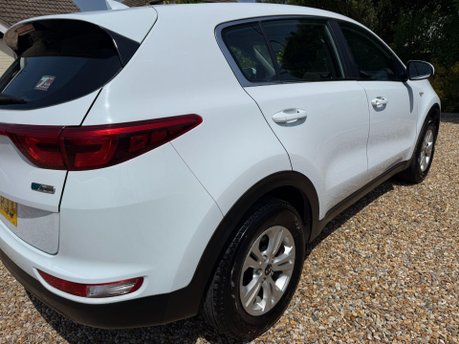 Kia Sportage 1.6 GDi 1 Euro 6 (s/s) 5dr 8