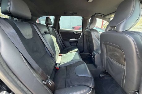 Volvo XC60 2.4 XC60 R-Design Nav D4 AWD 4WD 5dr 34