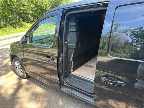 Volkswagen Caddy C20 TDI COMMERCE PRO 5