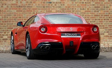 Ferrari F12 Berlinetta 6