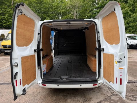 Ford Transit Custom 2.2 TDCi 290 Limited Panel Van 5dr Diesel Manual L2 H1 (186 g/km, 123 bhp) 16