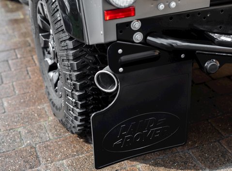 Land Rover Defender 90 Autobiography Edition 26