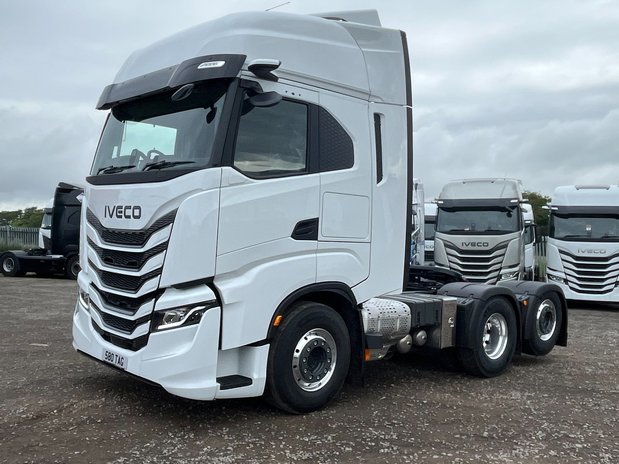 Iveco X-Way 580 Rear Steer Tag Axle 2