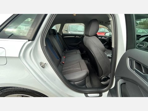 Audi A3 1.4 TFSI Sport Sportback S Tronic Euro 5 (s/s) 5dr 26