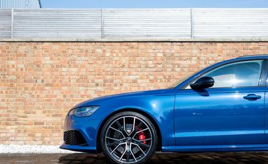 Audi RS6 Avant Performance 26