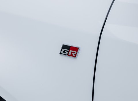 Toyota Yaris GR-Y CIRCUIT 44