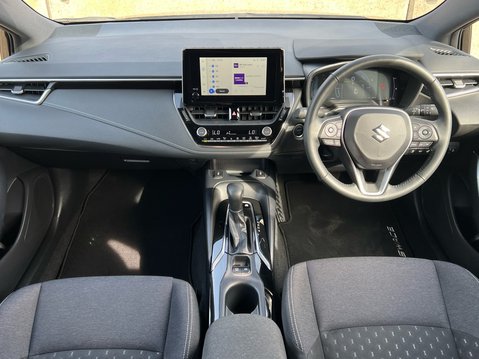 Suzuki Swace MOTION 10