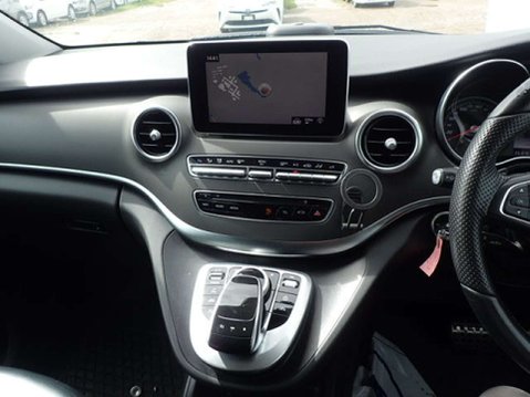 Mercedes-Benz V Class 2.2 V220d BlueTEC SE MPV 5dr Diesel G-Tronic+ Euro 6 (s/s) 7 Seat (163 ps) 11
