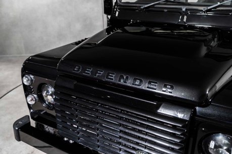 Land Rover Defender 90 TD SOFT TOP XS. MOMO WHEEL. HEATED SEATS. ALPINE STEREO. REAR BENCH SEATS. 36