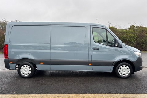 Mercedes-Benz Sprinter 315 Cdi Premium 9g-Tronic Mwb Lr Panel Van 10