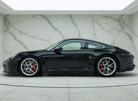 Porsche 911 GT3 TOURING (992) 6