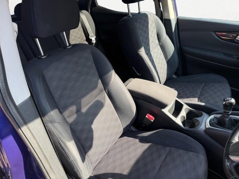 Nissan Qashqai 1.2 DIG-T n-tec+ 2WD Euro 5 (s/s) 5dr 10