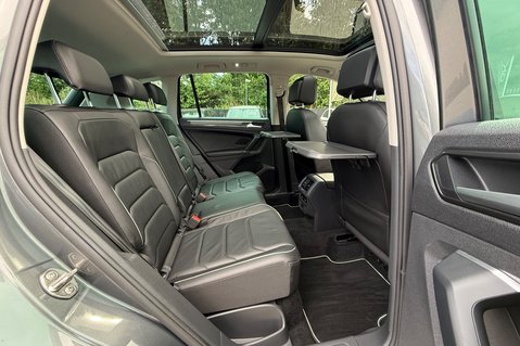Volkswagen Tiguan SEL TSI BMT 4MOTION DSG - PANROOF - CARPLAY - FULL SERVICE HISTORY 29
