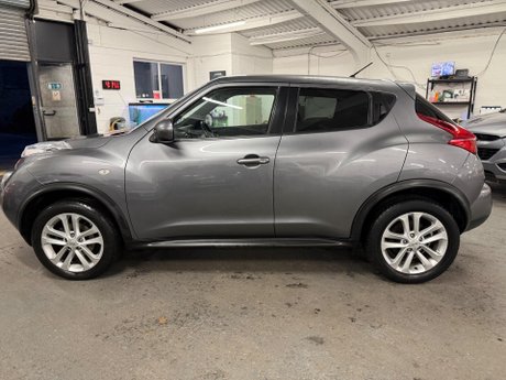Nissan Juke 1.6 Acenta Premium Euro 5 (s/s) 5dr 5