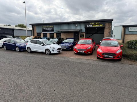 Ford Focus 1.0T EcoBoost Zetec Edition Euro 6 (s/s) 5dr 28