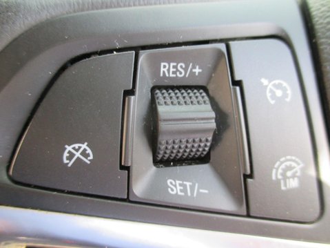 Vauxhall Mokka X 1.6i Elite Euro 6 (s/s) 5dr 33