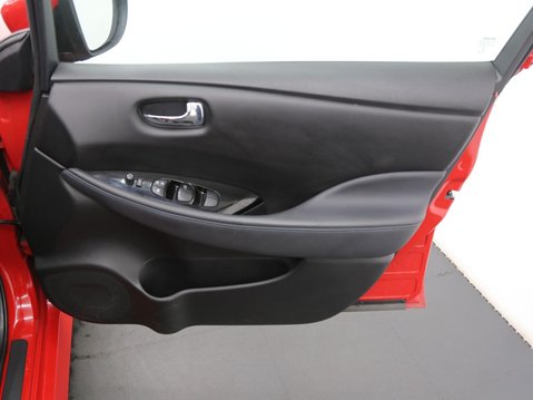 Nissan LEAF 59kWh e+ N-Connecta Auto 5dr 19