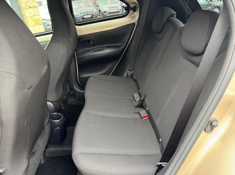 Toyota Aygo X VVT-I EDGE 48