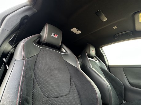 Toyota Yaris GR-Y CIRCUIT 48