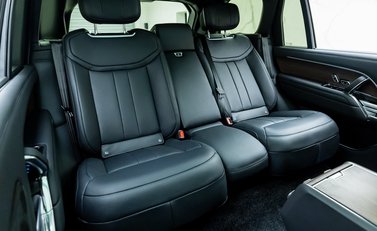 Land Rover Range Rover P460e Autobiography LWB 14