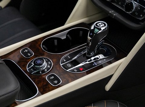 Bentley Bentayga W12 Mulliner 26