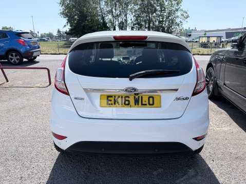 Ford Fiesta 1.0 TITANIUM 6