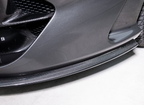 Ferrari 812 Superfast 30