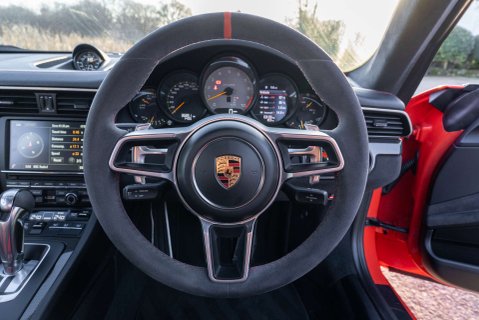 Porsche 911 4.0 GT3 RS 12