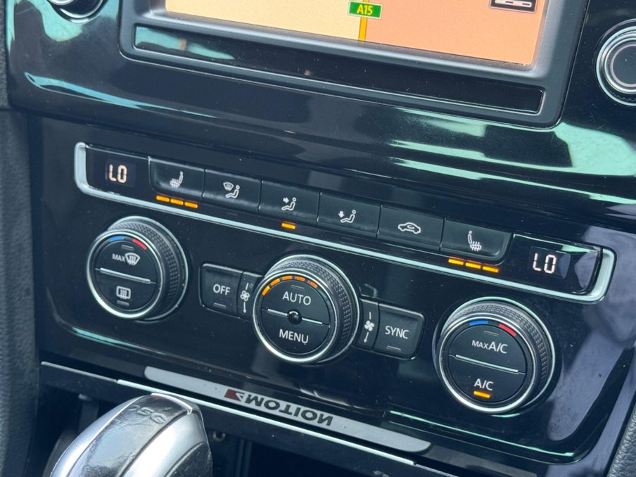 2016 Volkswagen Golf — image 30