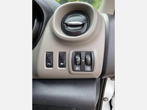 Renault Trafic 1.6 dCi 27 Business+ Panel Van 5dr Diesel Manual SWB Standard Roof Euro 6 ( 22