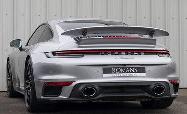Porsche 911 (992) Turbo S 3
