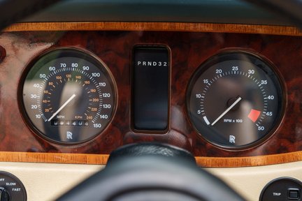 Rolls-Royce Corniche IV 20