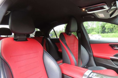 Mercedes-Benz C Class 2.0 C300e 25.4kWh AMG Line (Premium) G-Tronic+ Euro 6 (s/s) 4dr 10