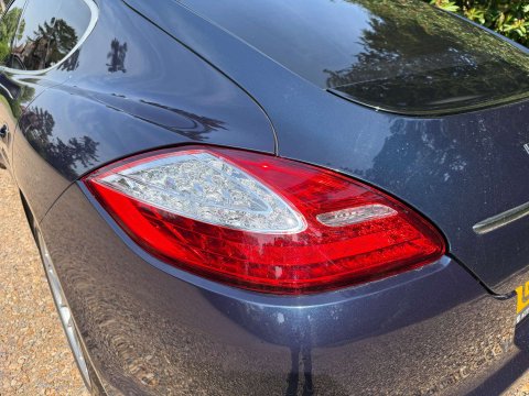 Porsche Panamera 4.8 Panamera 4s Semi-Auto 4WD 5dr 28