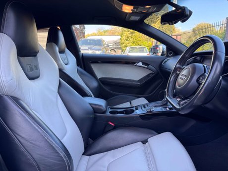 Audi S5 3.0 S5 V6T Black Edition TFSI Quattro Semi-Auto 4WD 2dr 38