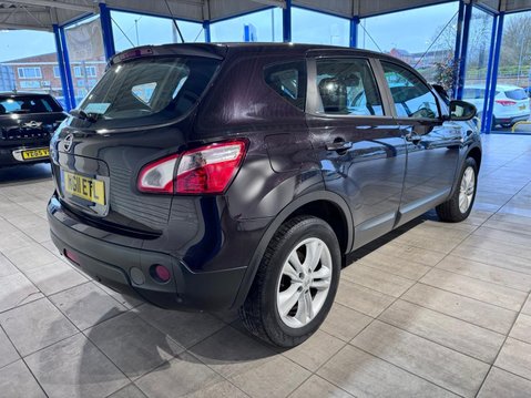 Nissan Qashqai 1.6 Acenta 2WD Euro 5 (s/s) 5dr 3