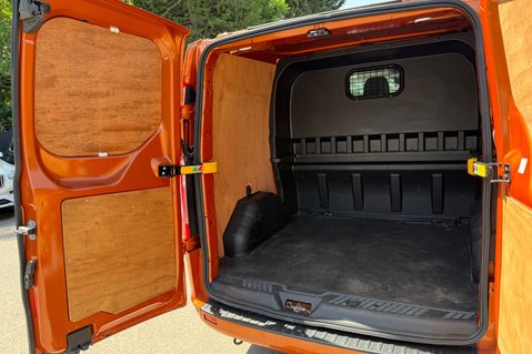 Ford Transit Custom 320 LIMITED ECOBLUE DOUBLE CAB - 6 SEATER -REVERSE CAMERA -APPLE CAR PLAY 40
