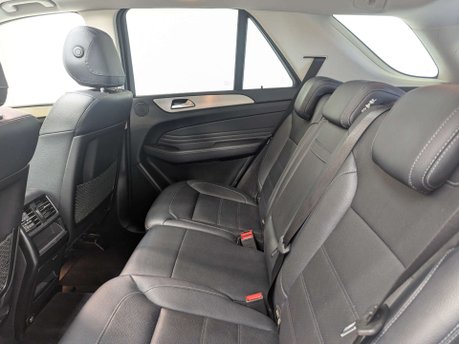 Mercedes-Benz GLE 2.1 GLE 250 D 4Matic AMG Line Premium Auto 4WD 5dr 38