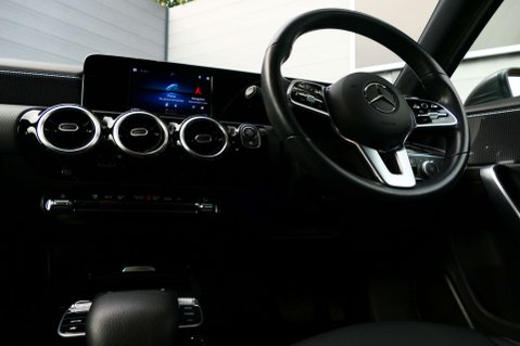 Mercedes-Benz A Class 1.3 A 200 Sport Auto 5dr 24